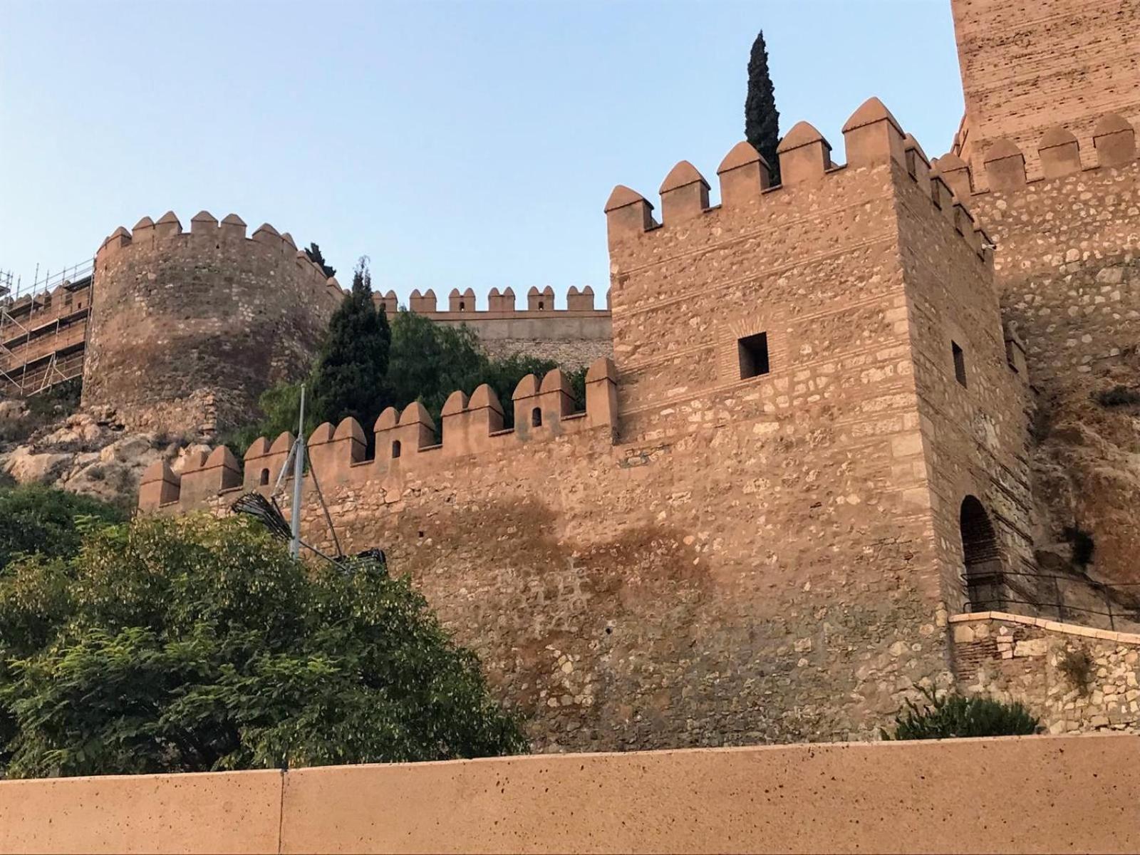 Casita La Paloma Bonita Del Pescador Hasta 5 Personas En El Casco Antiguo La Medina Centro Almeria Bajo Alcazaba Terraza Buena Vista Parking Privado Y Sabanas En Opcion Exterior photo